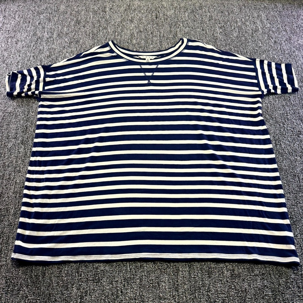 Cabi T Shirt Womens Medium White Blue Striped Stretch Crew Neck Short Sleeve Tee